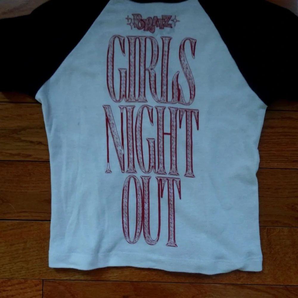 Bratz Graphic Crop Top - Red and Black - Picture 2 of 2